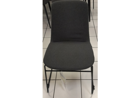 Chaise Alto pieds noir assise tissu gris